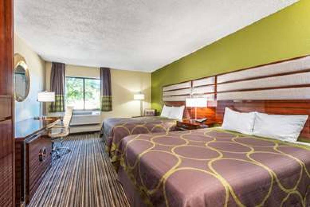 SUPER 8 COPLEY AKRON 4