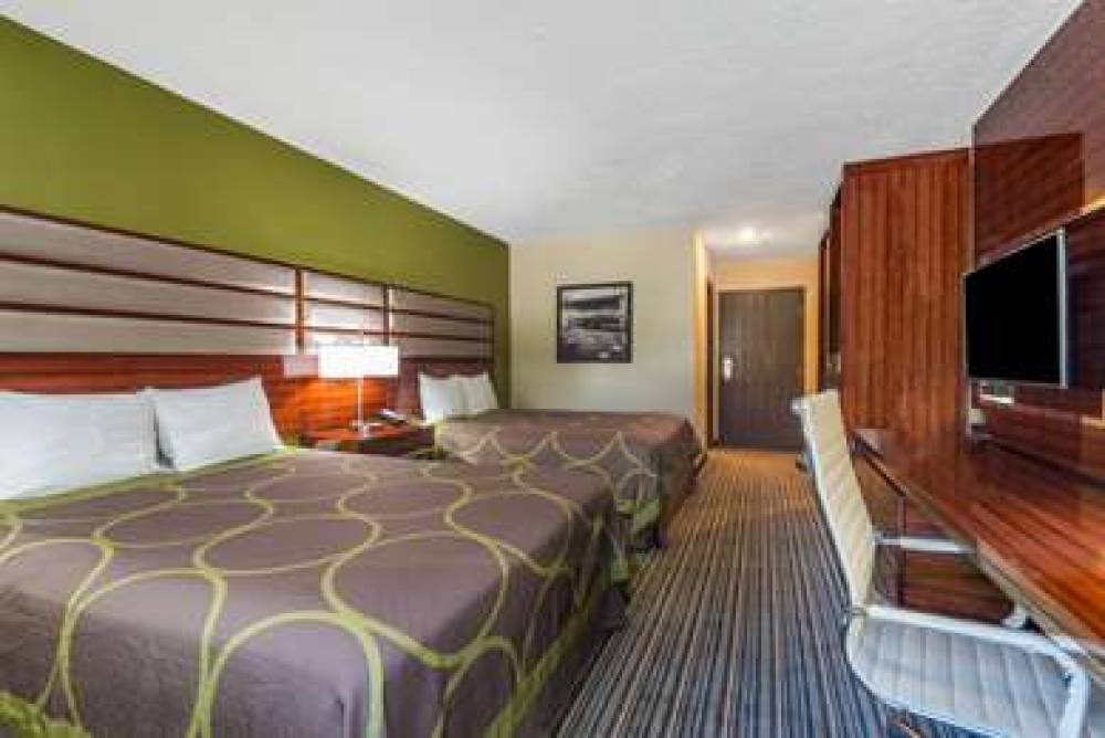 SUPER 8 COPLEY AKRON 6