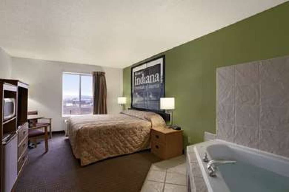 SUPER 8 CORYDON 1