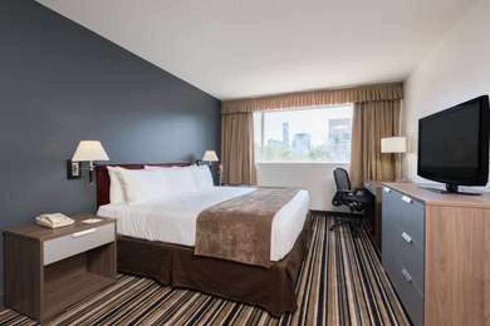 SUPER 8 DOWNTOWN TORONTO 8