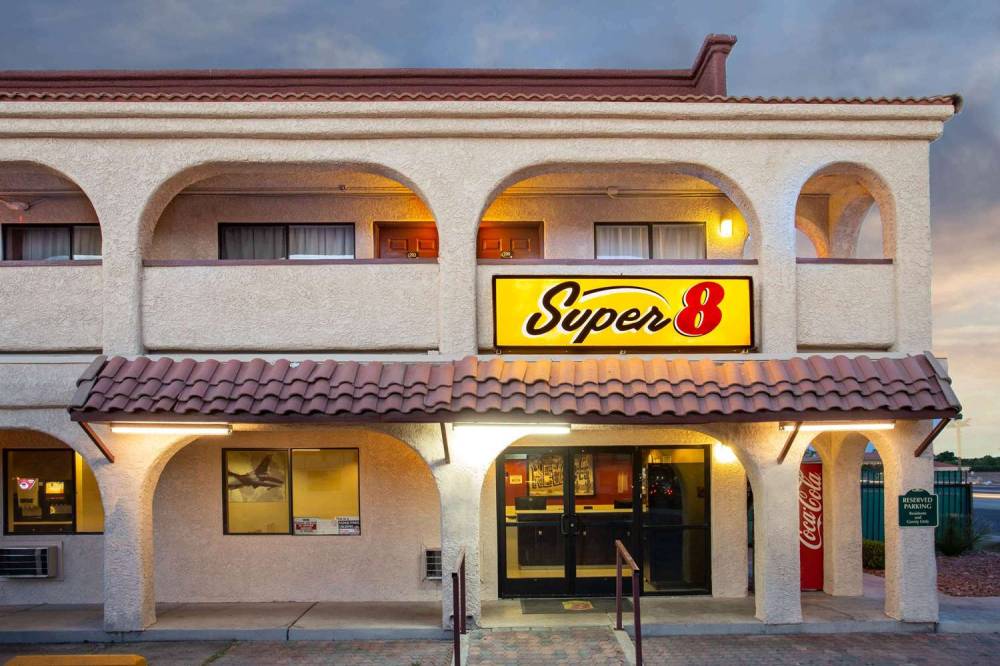 SUPER 8 LAS VEGAS NELLIS 3