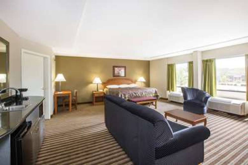 SUPER 8 OXFORD 5