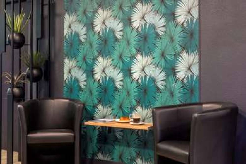 Sure Hotel By Best Western St-Amand-les-Eaux 10