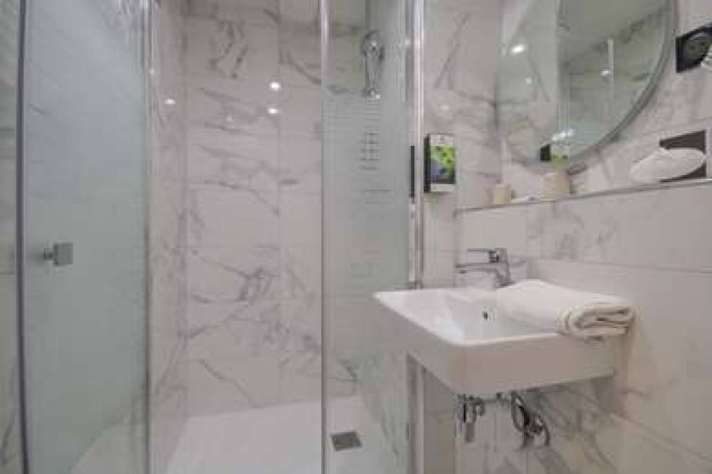 SURE HOTEL REIMS NORD 9