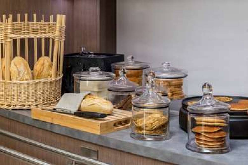 SURE HOTEL REIMS NORD 7