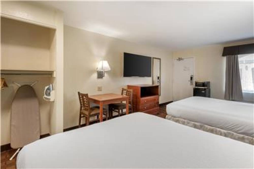 SureStay By Best Western East Brunswick 2
