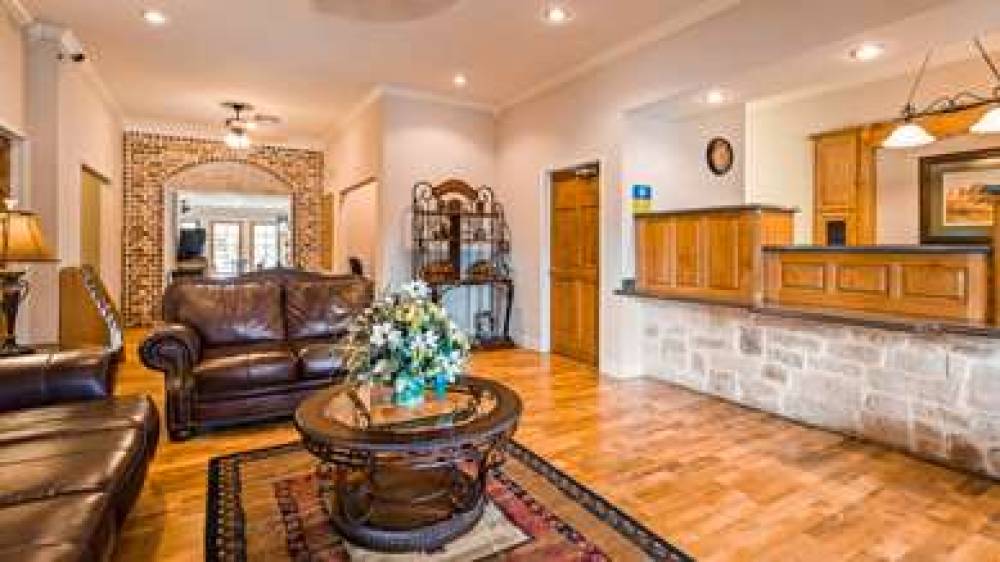SureStay By Best Western Leesville 7