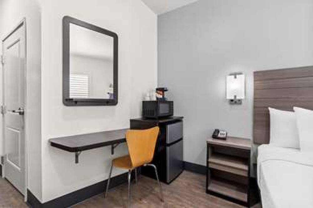 SureStay By Best Western Livingston Merced County 7