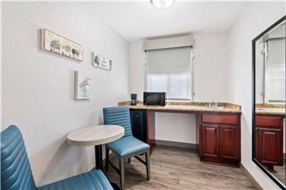 SureStay By Best Western Santa Monica 3