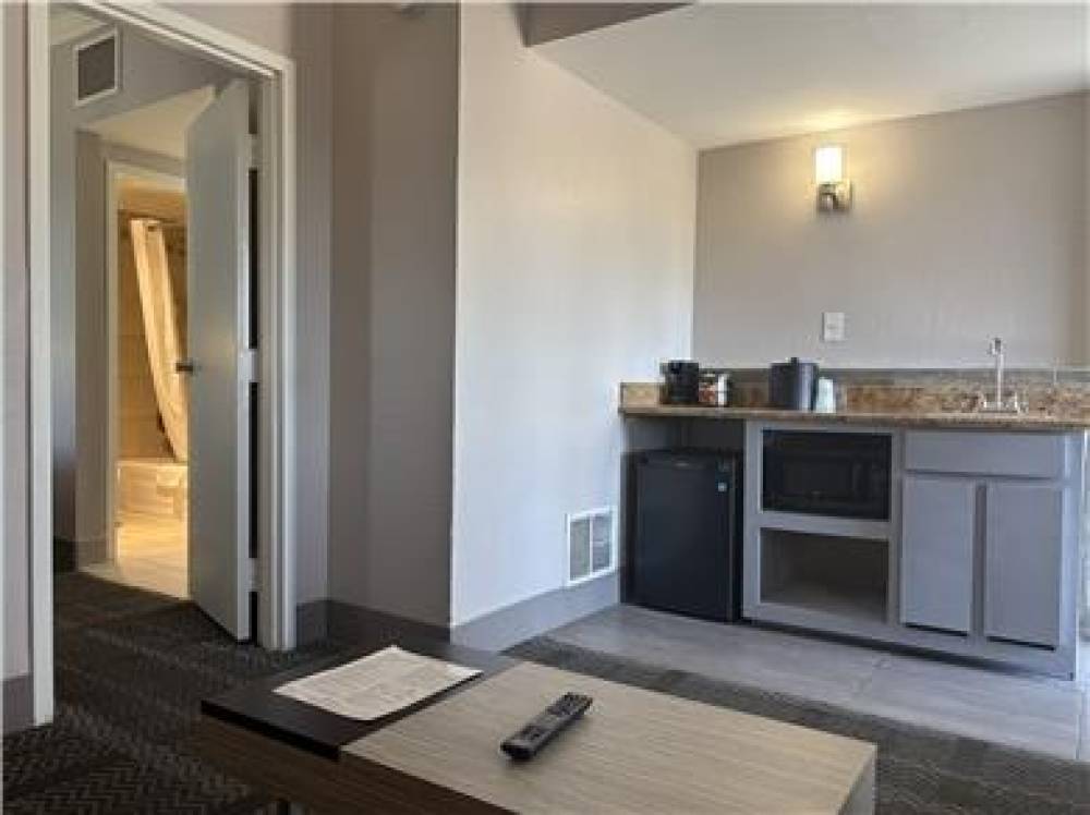 SURESTAY INNSUITES PHOENIX 7