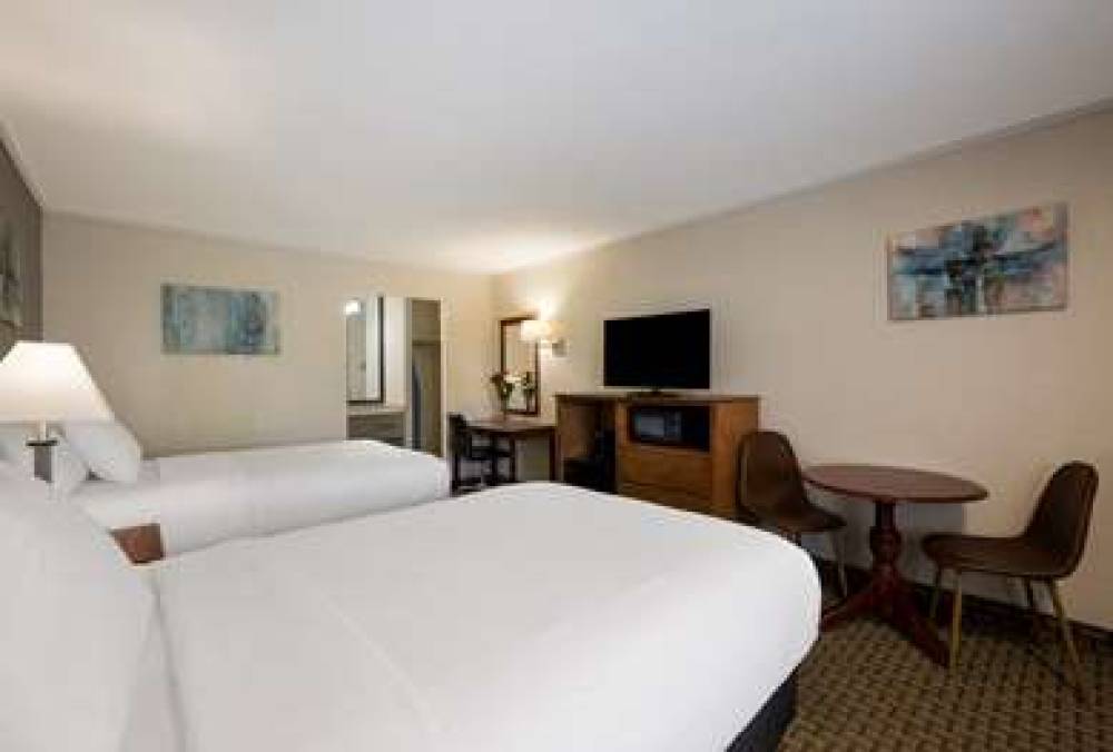 SureStay Plus By Best Western Woodbury Inn 10