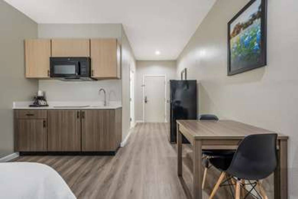 SureStay Studio By Best Western Conroe Downtown 7