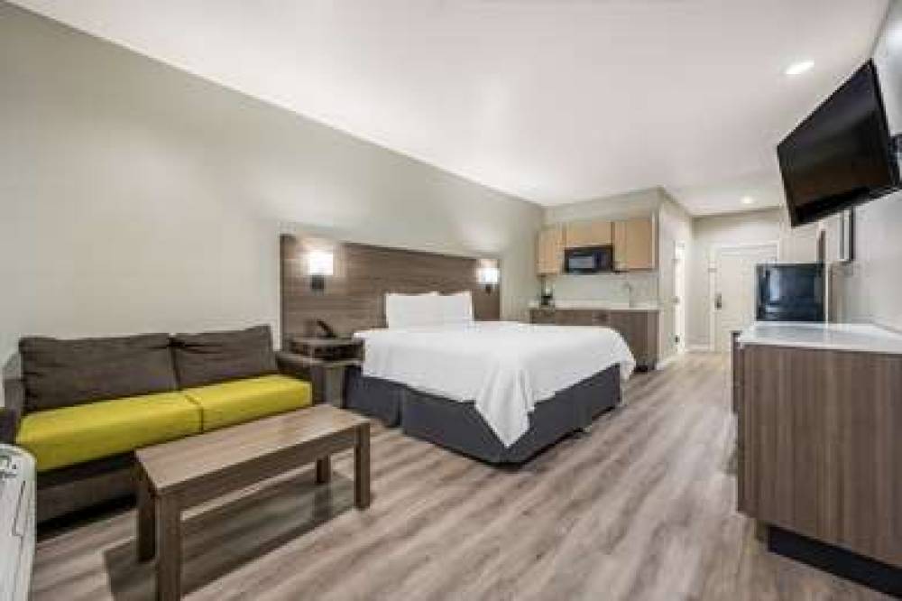 SureStay Studio By Best Western Conroe Downtown 8