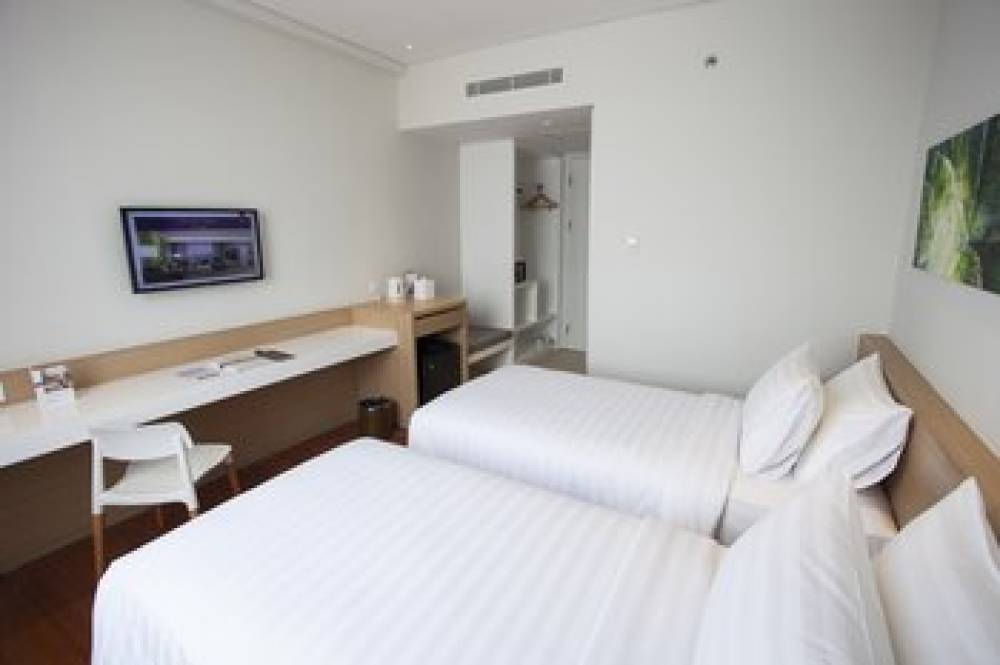 SWISS BELINN AIRPORT JAKARTA 4
