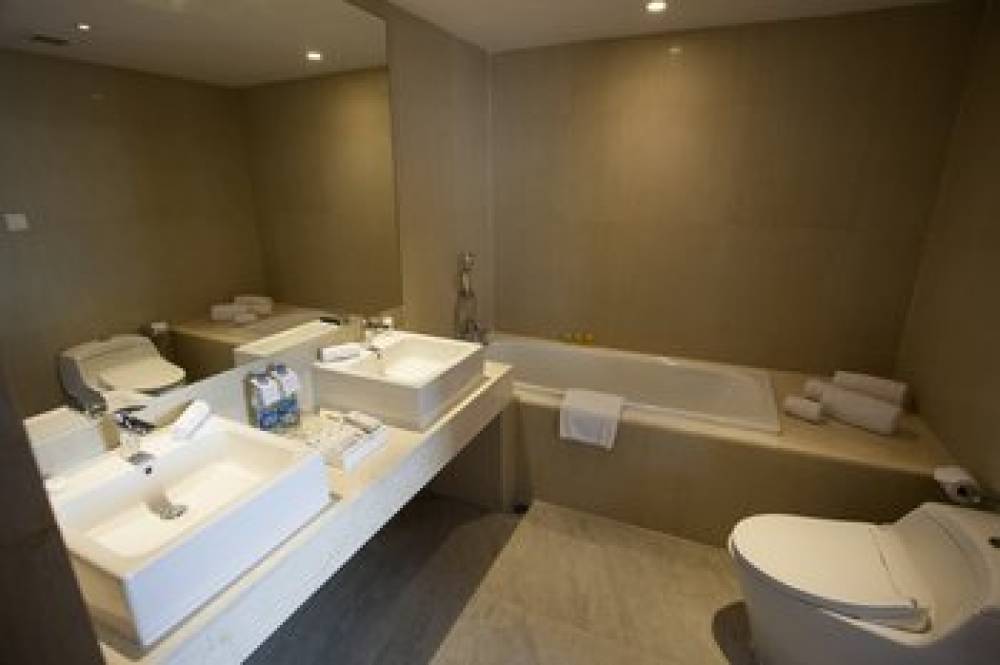 SWISS BELINN AIRPORT JAKARTA 10