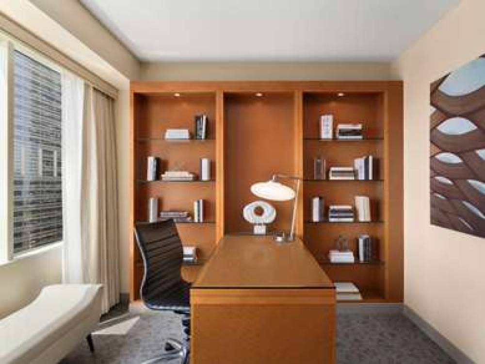 Swissotel Chicago 3