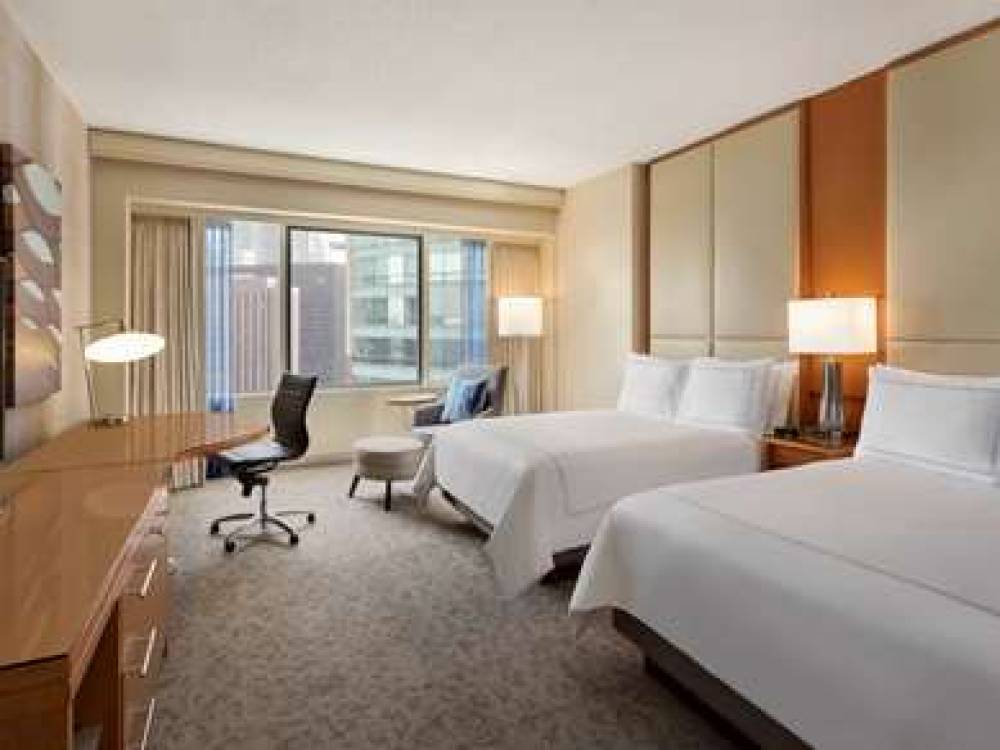 Swissotel Chicago 8