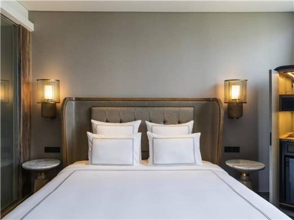 Swissotel Jakarta PIK Avenue 1