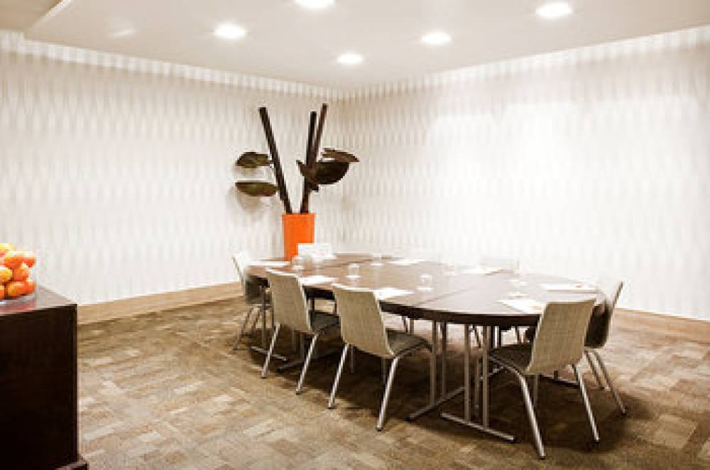 T HOTEL LAMEZIA 10
