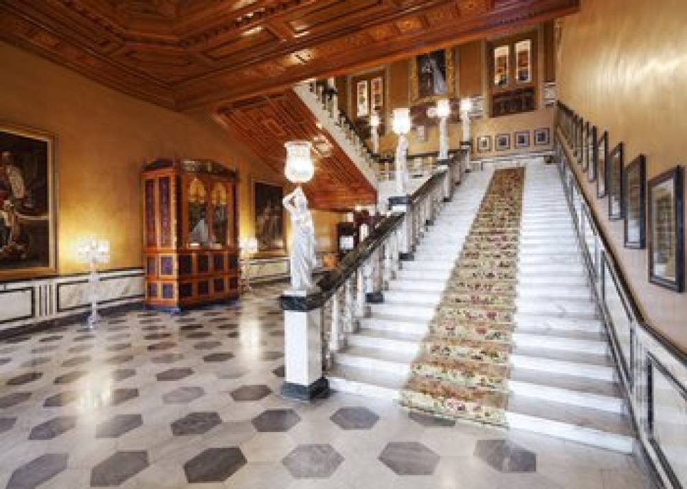 Taj Falaknuma Palace 8