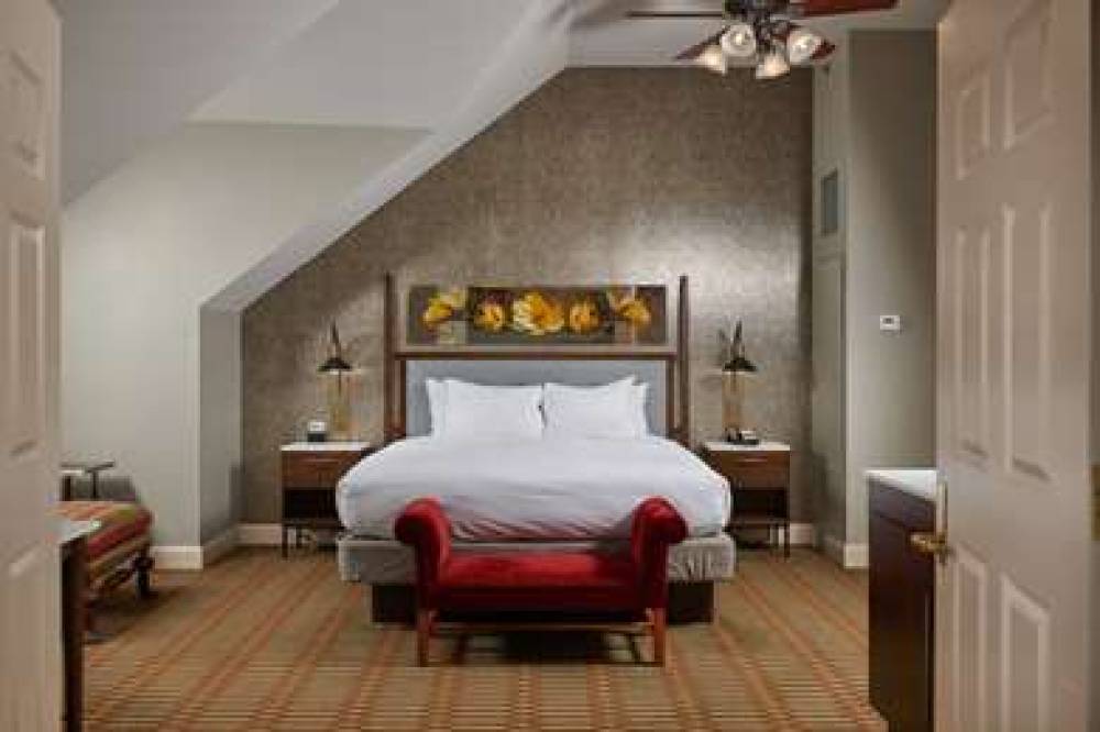 TAPESTRY HILTON VIRGINIA CROSSING 8
