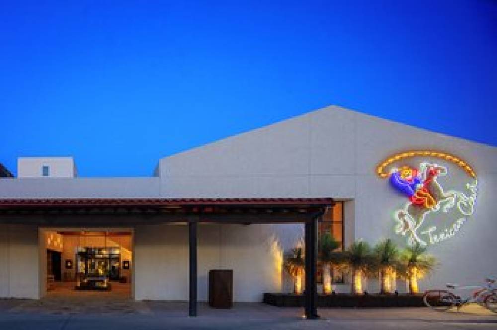 TEXICAN COURT HOTEL 1