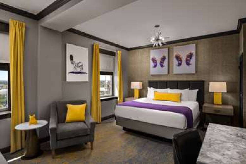 THE ADMIRAL HOTEL 5