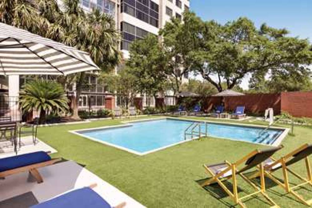 THE ADMIRAL HOTEL 4