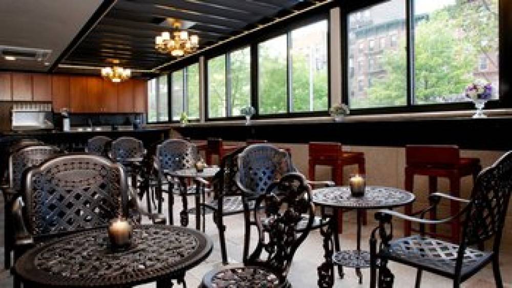 The Allen Hotel 8