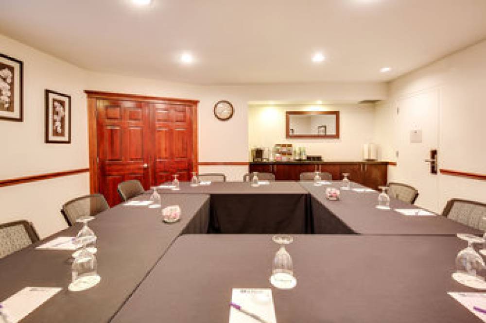 The Andrew Hotel 2