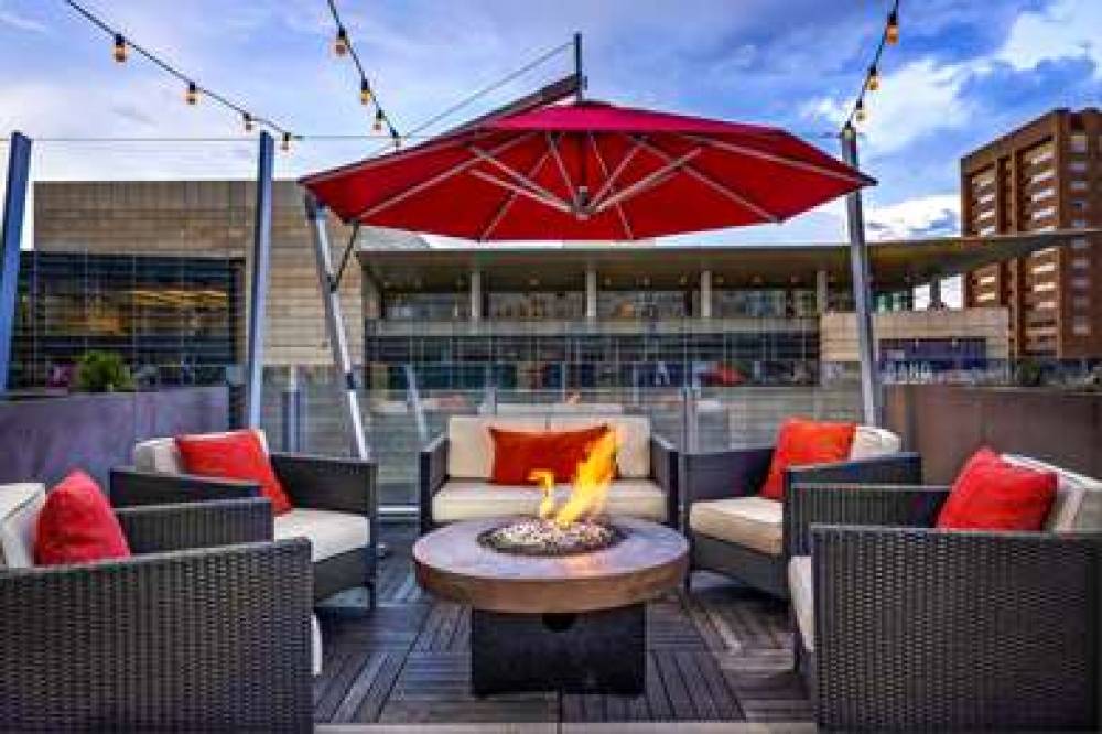 THE ART HOTEL DENVER, CURIO BY HLT 9