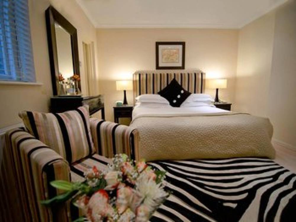 The Beaufort Hotel 8