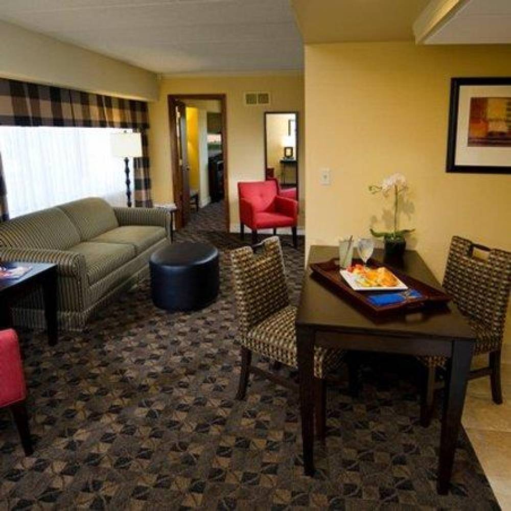 The Boulevard Inn And Bistro 1