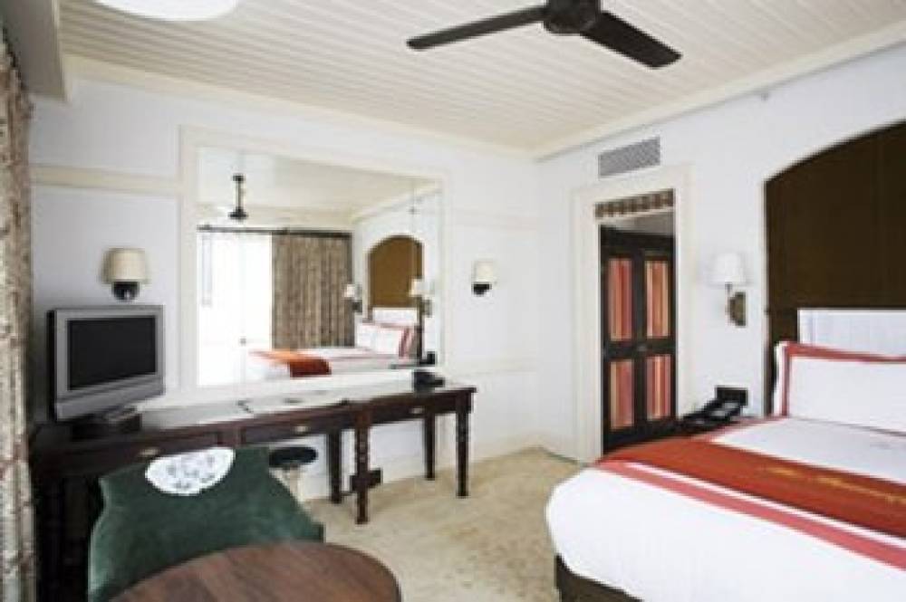 THE BOWERY HOTEL 9