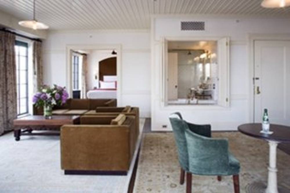 THE BOWERY HOTEL 2