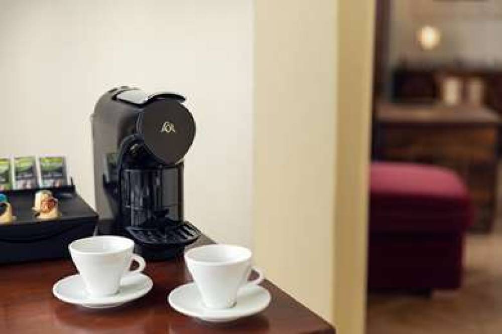 THE CHARLES HOTEL 2