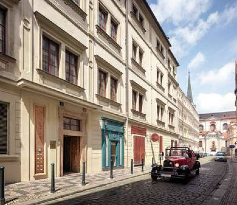 THE CHARLES HOTEL 9