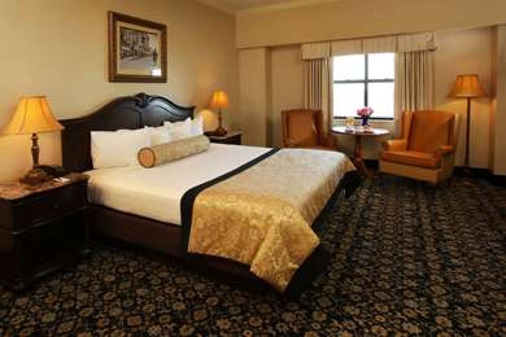 THE CLARIDGE HOTEL 1
