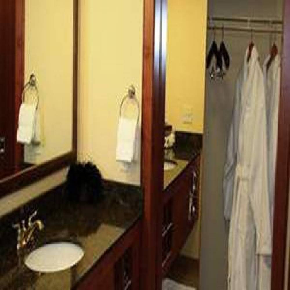 THE CODY HOTEL 2