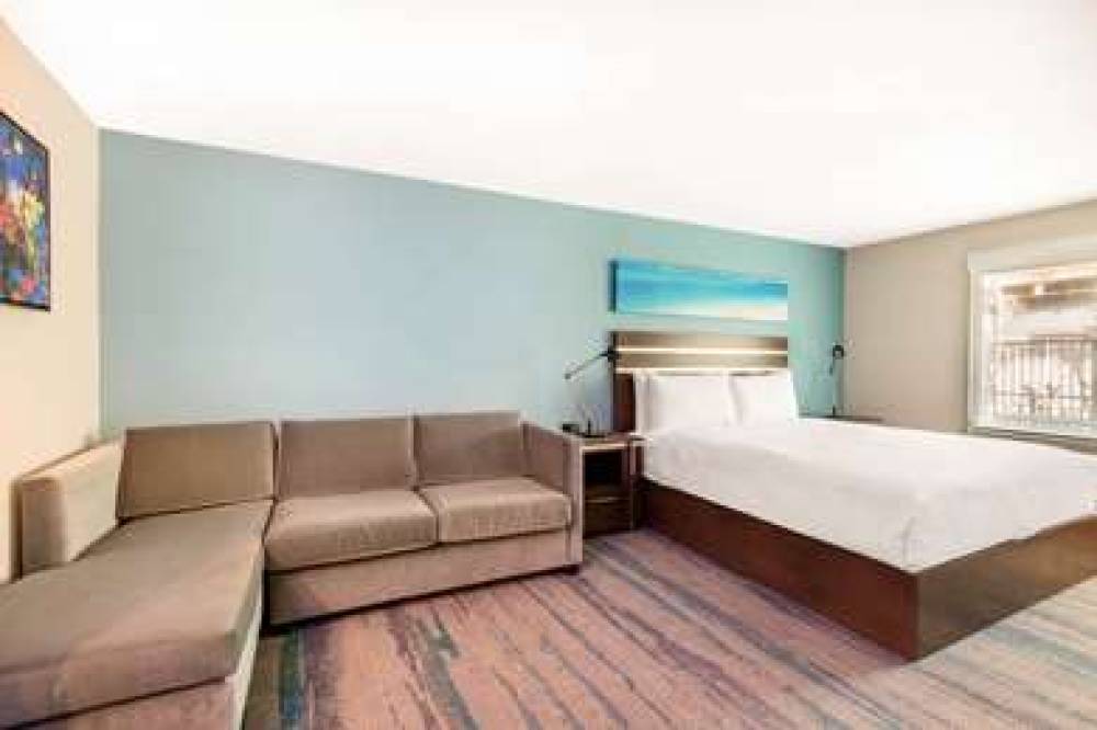 The Cove Hotel 10