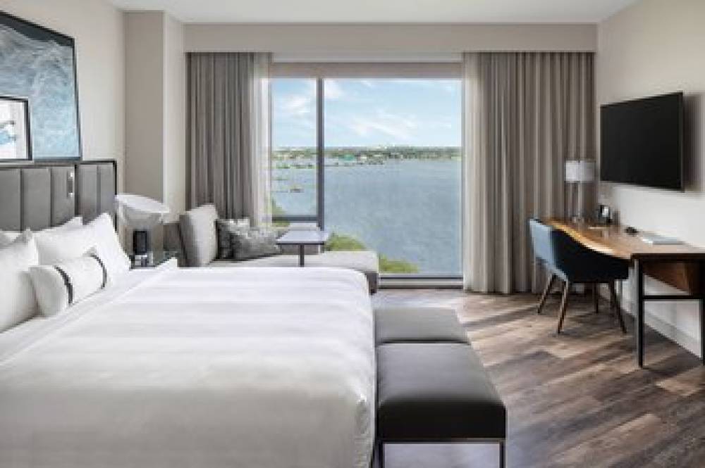 The CURRENT Hotel Autograph Collection 7