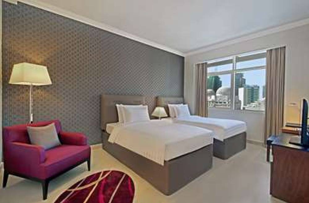 THE CURVE HOTEL 7