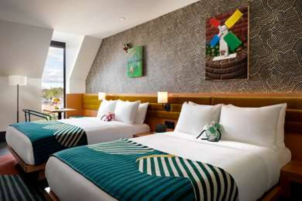 THE DRAKE HOTEL 8