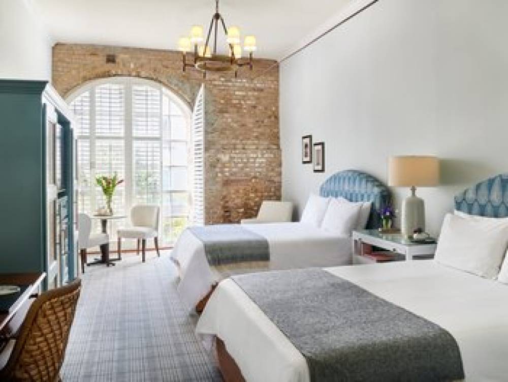 THE HARBOURVIEW INN 7