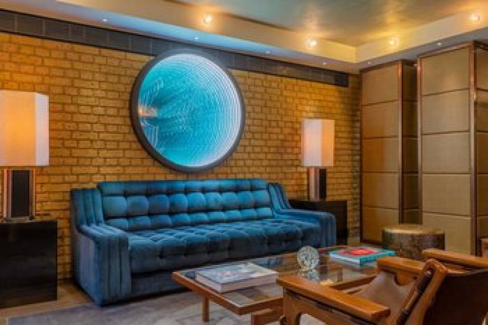 THE HARI HOTEL LONDON 7