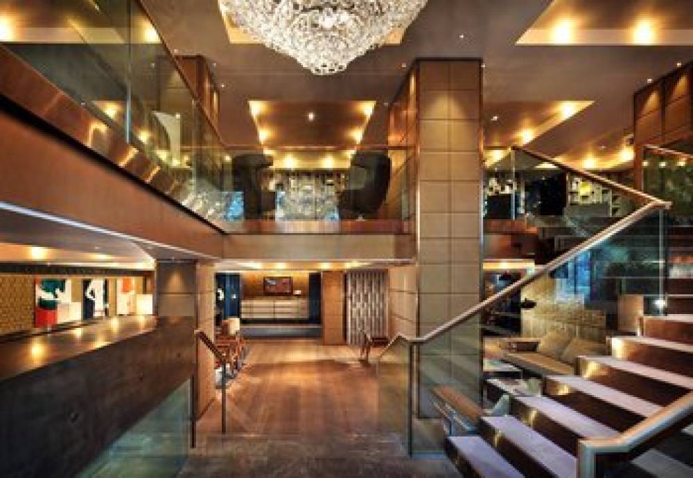 THE HARI HOTEL LONDON 10