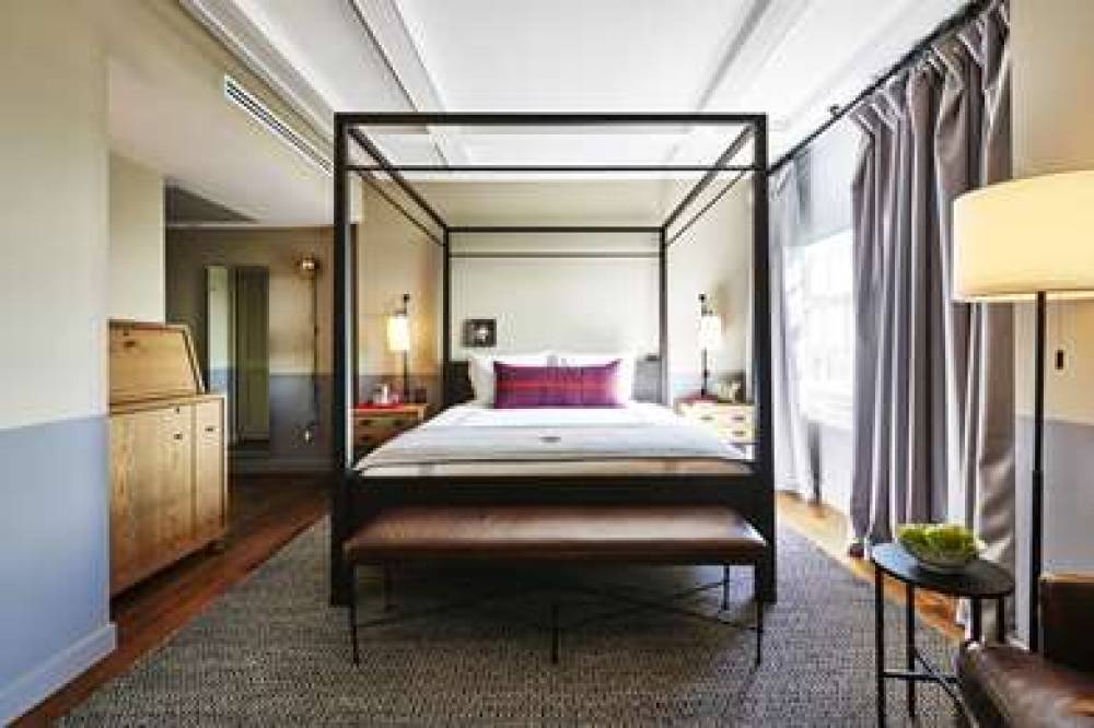THE HOLLYWOOD ROOSEVELT 10