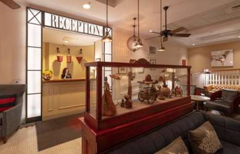 THE KENDALL HOTEL 7