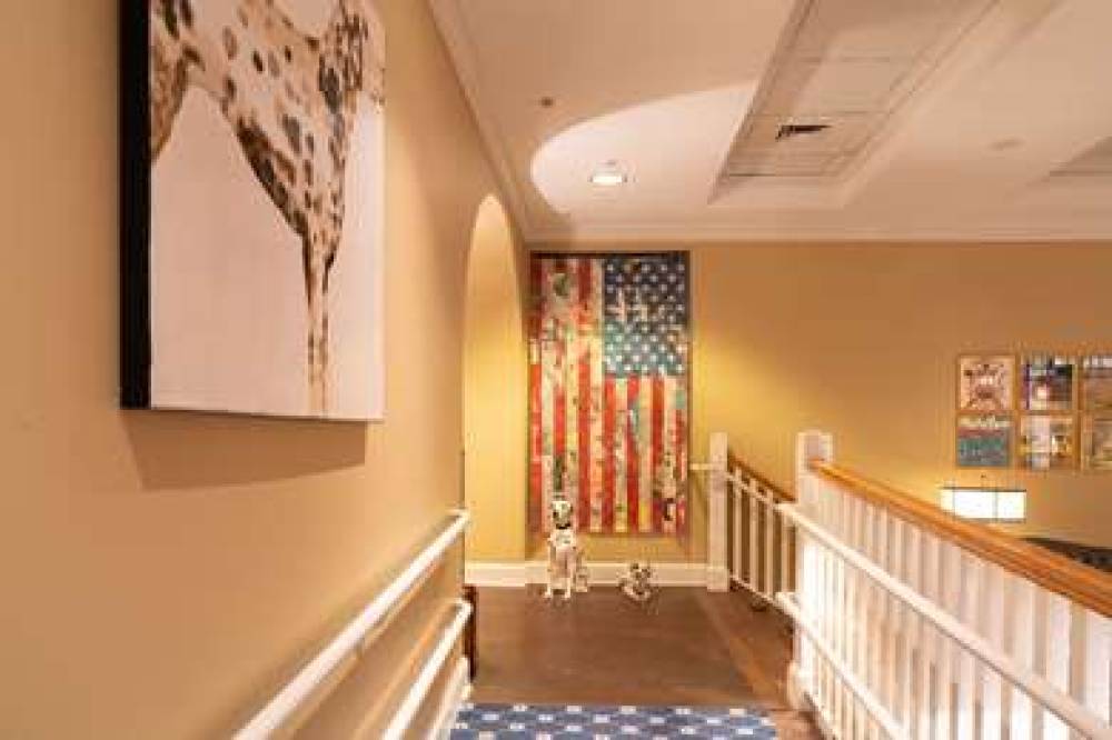THE KENDALL HOTEL 5