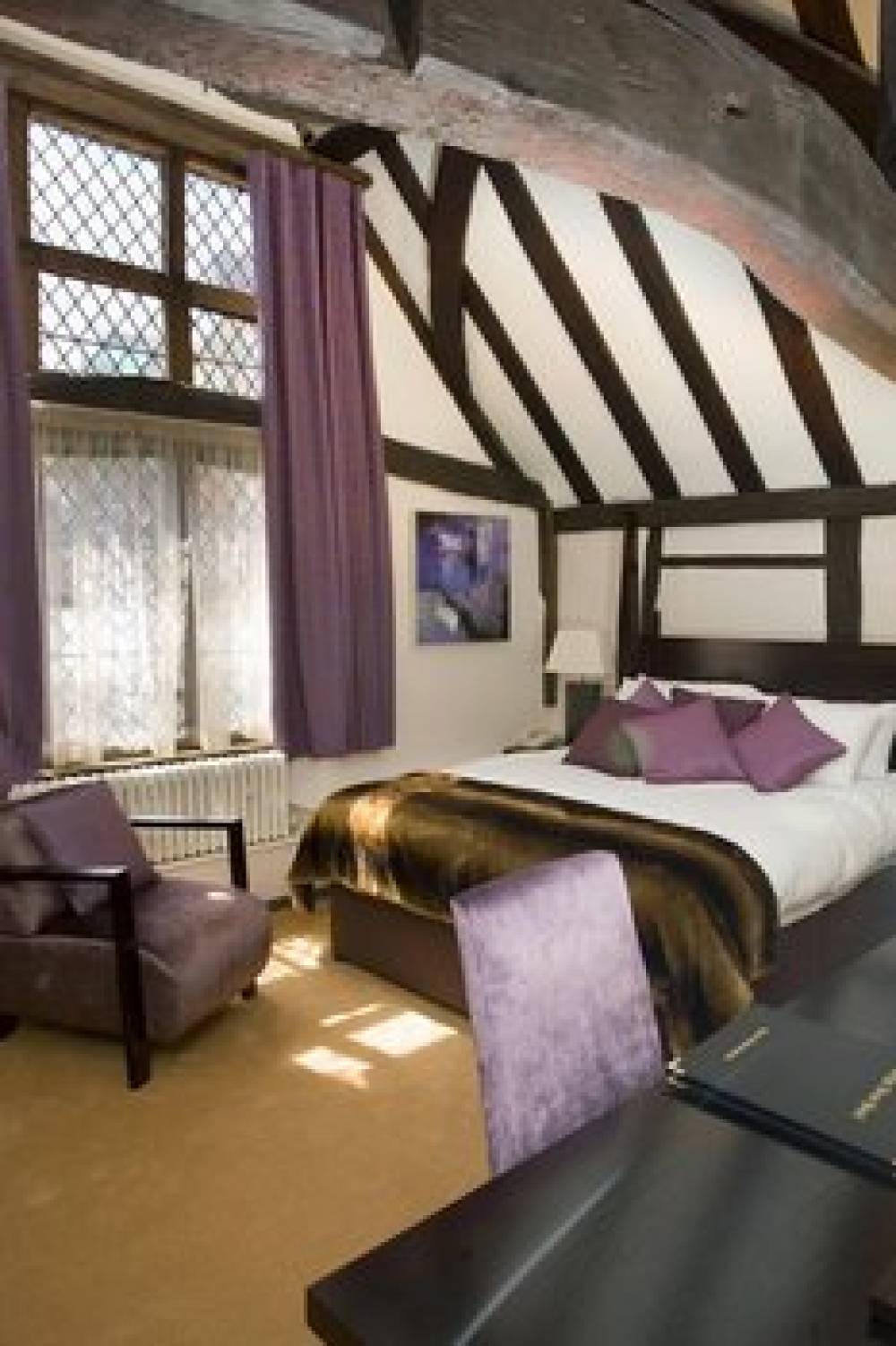 THE KINGS ARMS HOTEL 5